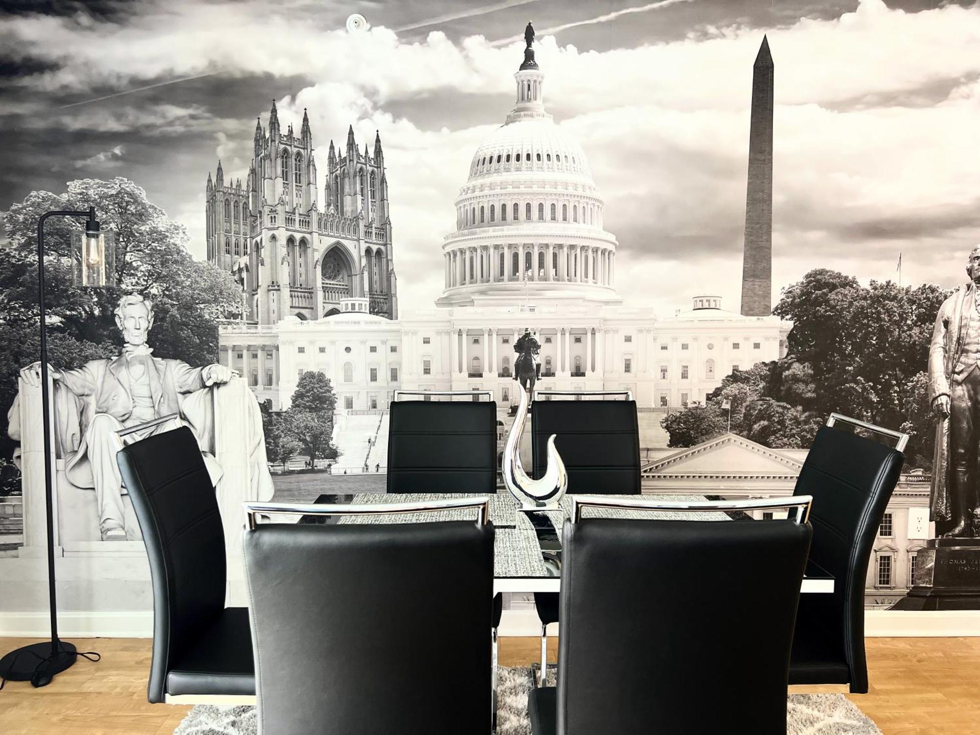 Apartment Cityscape In The Heart Of Ballston Arlington
