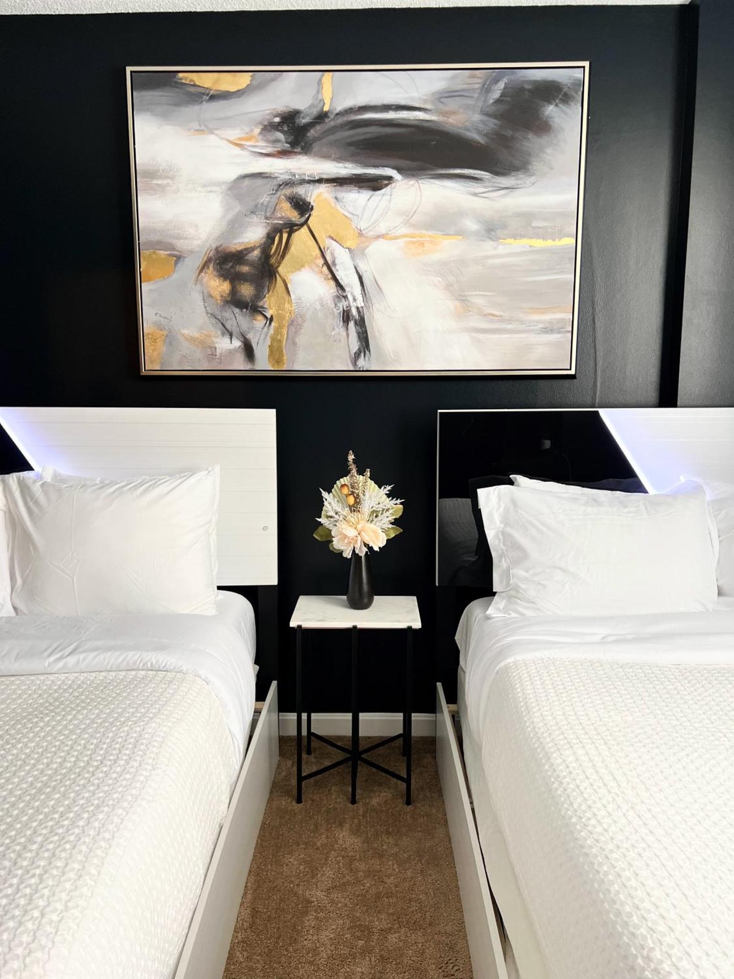 Apartment Cityscape In The Heart Of Ballston Arlington