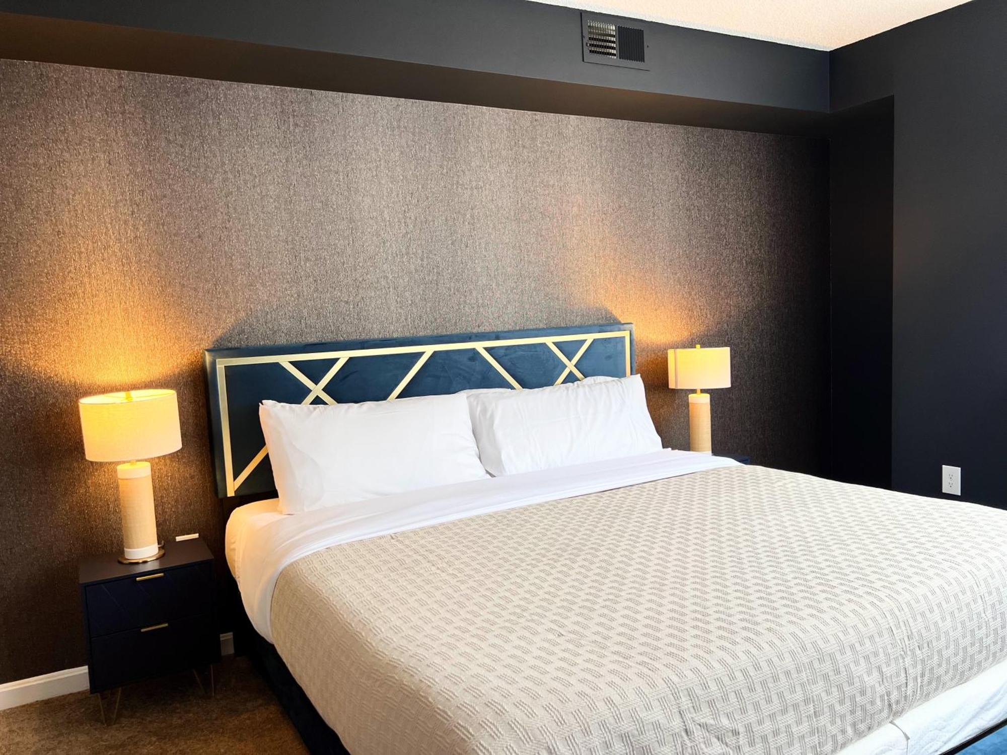 Apartment Cityscape In The Heart Of Ballston Arlington