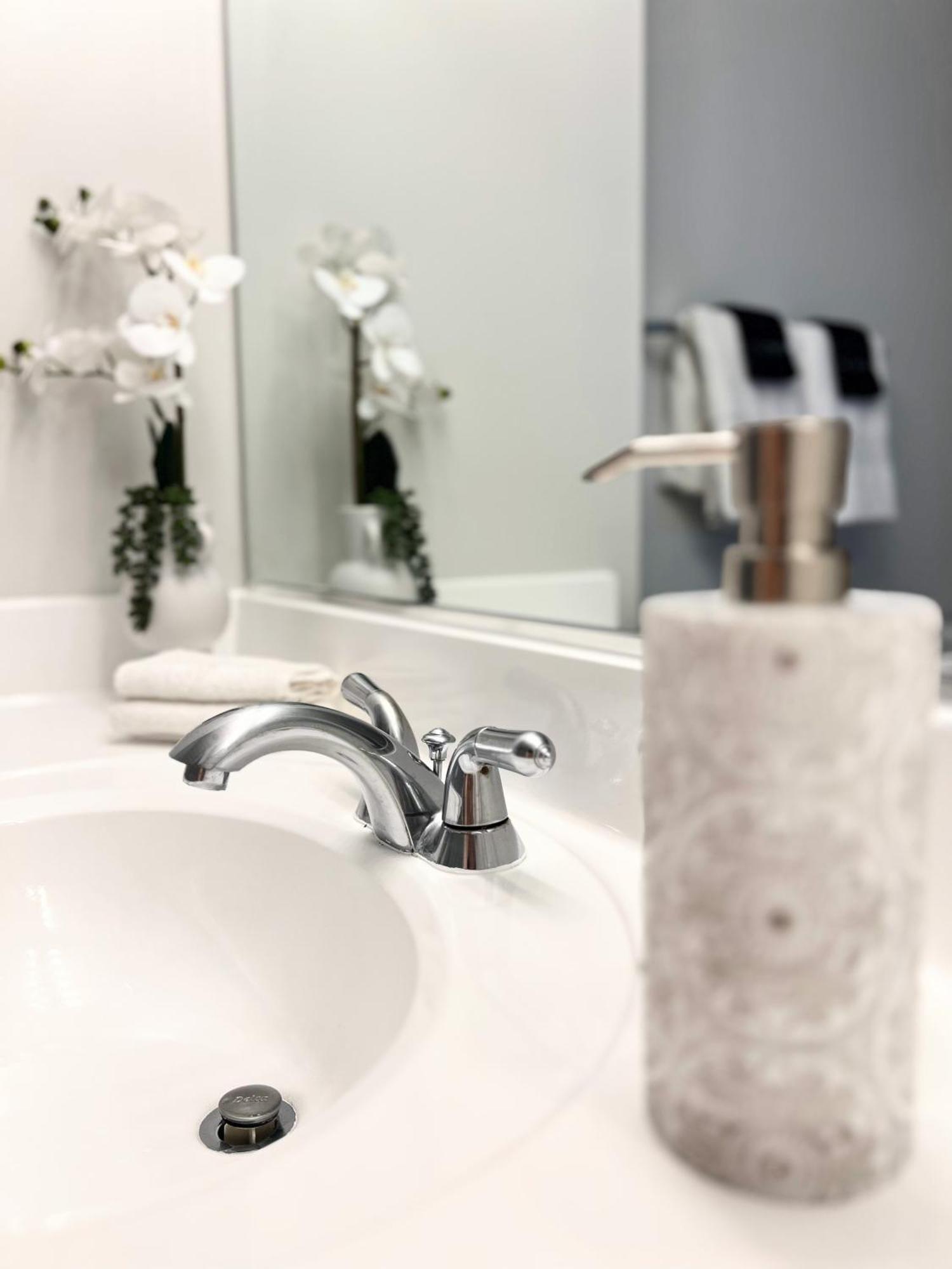 Apartment Cityscape In The Heart Of Ballston *