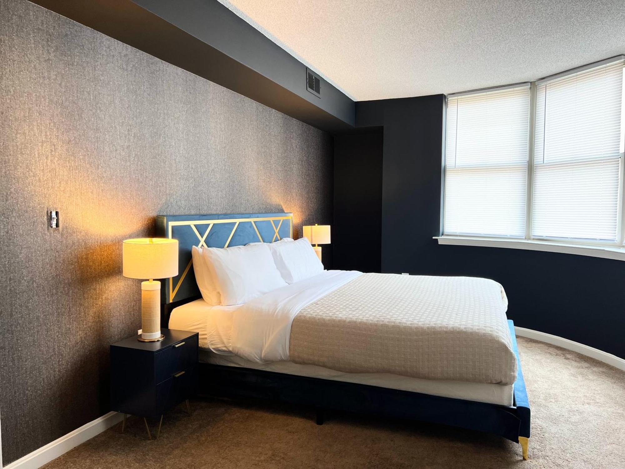 Apartment Cityscape In The Heart Of Ballston